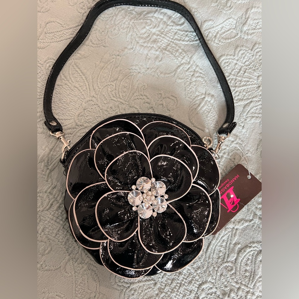 Black Flower mini Purse - Picture 3 of 5